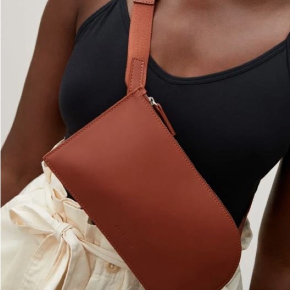 Everlane Italian Leather Sling Bag